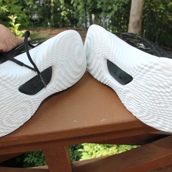 Seth Curry athletic shoes - Picture 4 of 6